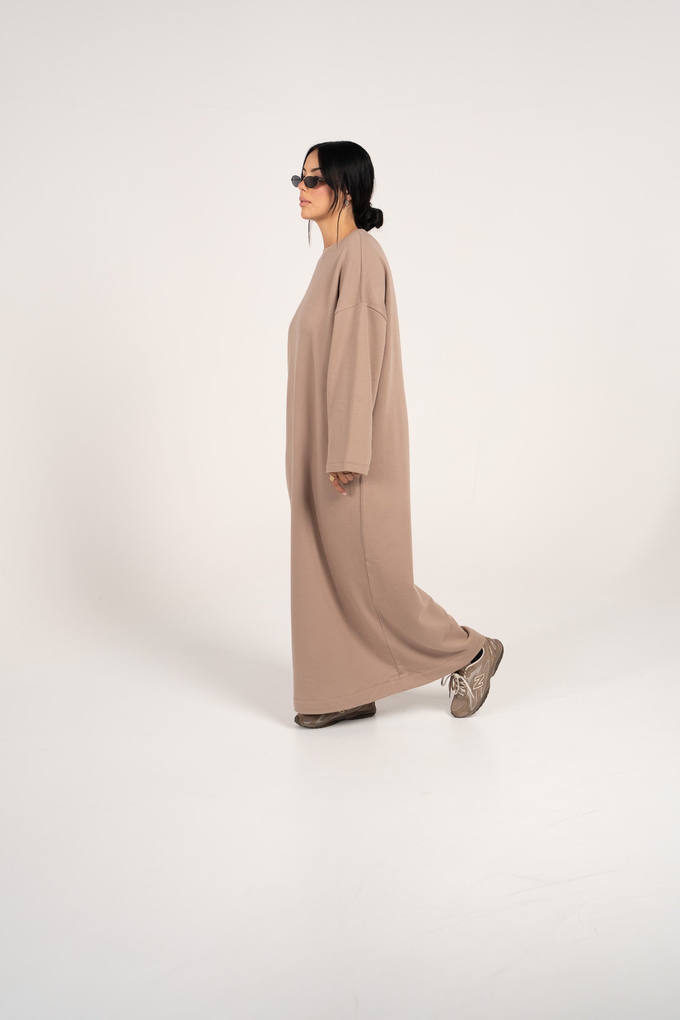 Essentielles lattefarbenes Kleid